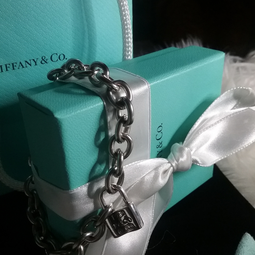 Tiffany solid silver chain link bracelet with mini